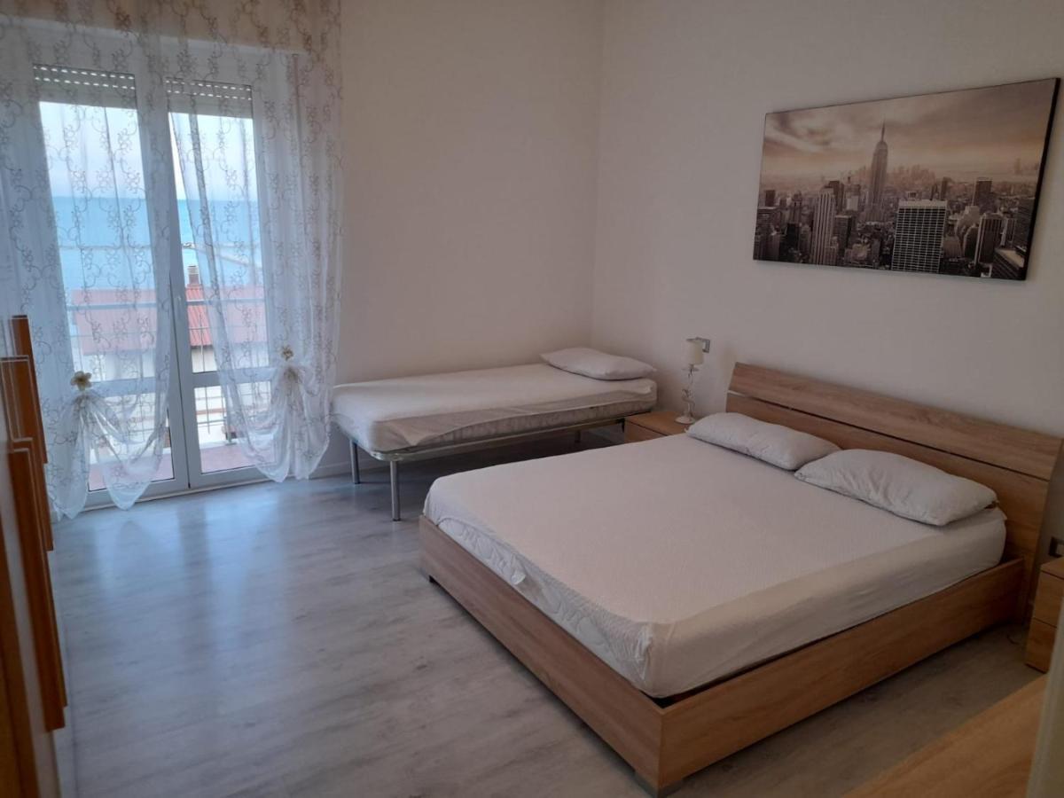 Appartamento Fronte Mare Falconara Marittima Dış mekan fotoğraf
